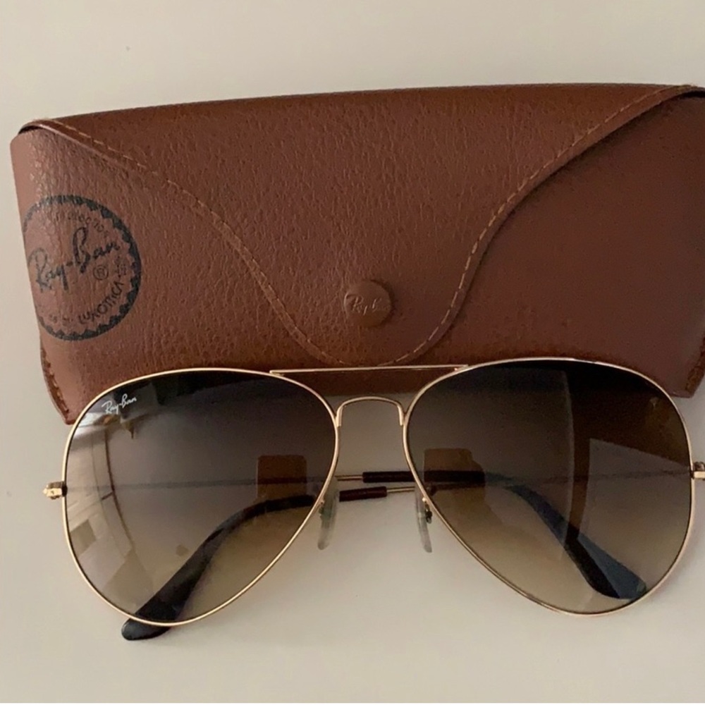Ray-Ban aviators sun glasses